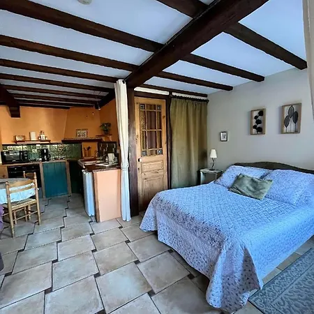 Le Petit Bois Normand Champ-du-Boult