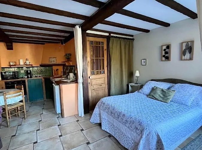 Le Petit Bois Normand Champ-du-Boult